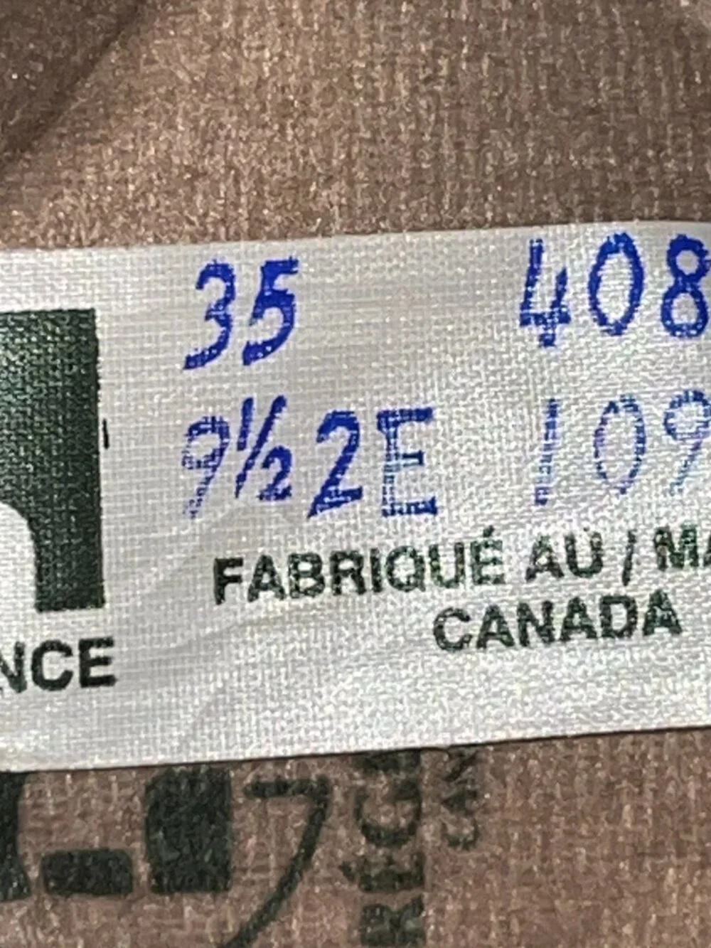 REGENCE COMFORT CANADA LUG SOLE PULL ON BLACK INSULATED BOOTS - EUC - 9.5 E